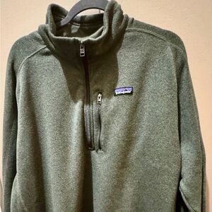 3xl Men’s Patagonia pull over. Sage green. Zip pocket right front chest.